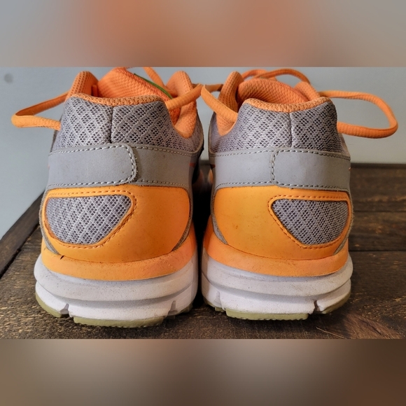 Womens Nike Sneakers - Picture 6 of 12